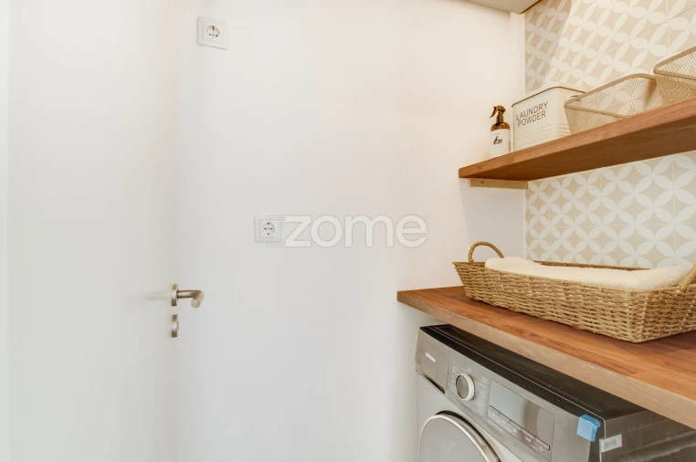 Apartamento T4 para Venda em Costa da Caparica Foto 23