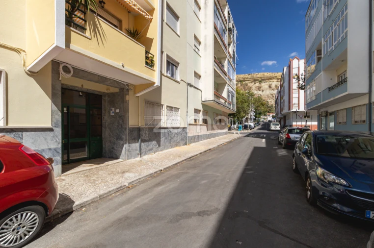 Apartamento T4 para Venda em Costa da Caparica Foto 42