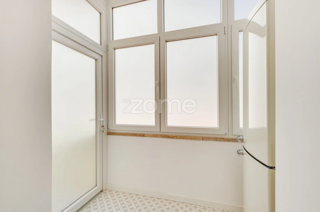 Apartamento T4 para Venda em Costa da Caparica Foto 32