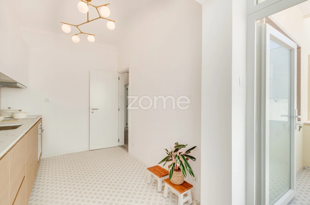 Apartamento T4 para Venda em Costa da Caparica Foto 33