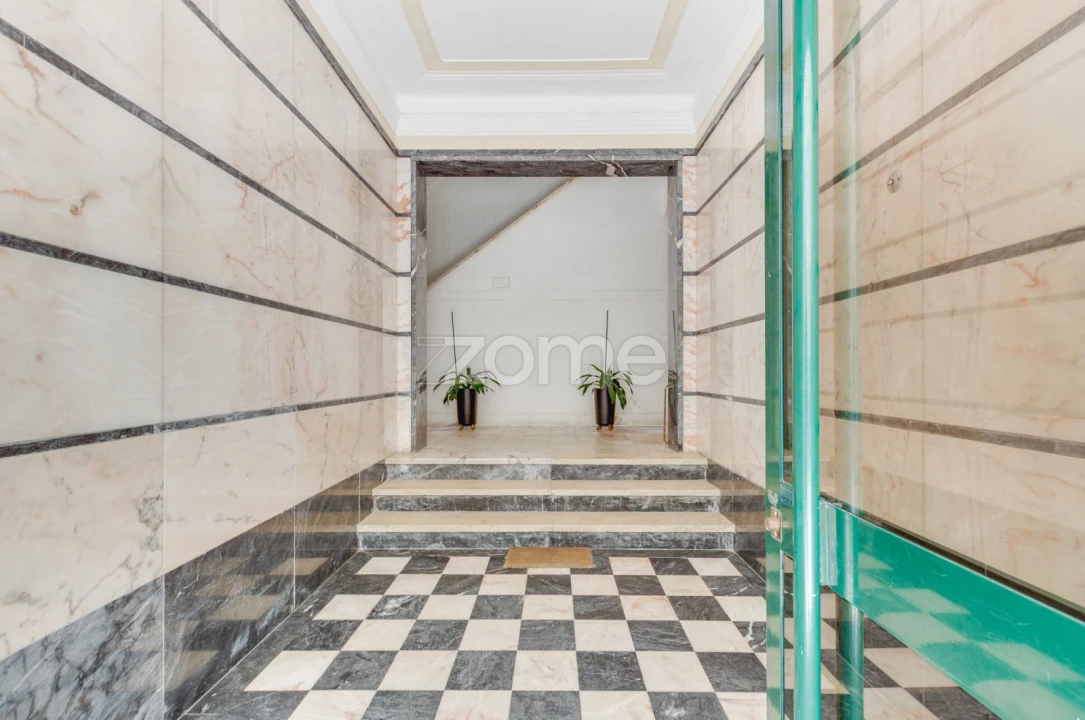 Apartamento T4 para Venda em Costa da Caparica Foto 39