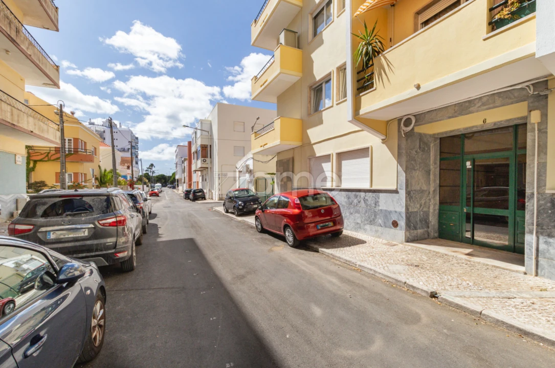 Apartamento T4 para Venda em Costa da Caparica Foto 41