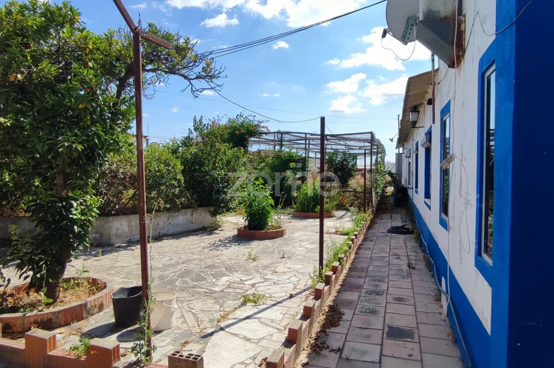 Quinta T3 para Venda em Santa Maria do Castelo e Santiago e Santa Susana Foto 16