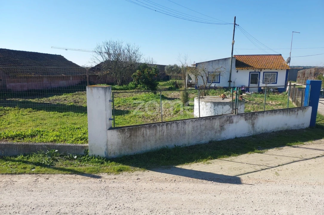 Quinta T3 para Venda em Santa Maria do Castelo e Santiago e Santa Susana Foto 1