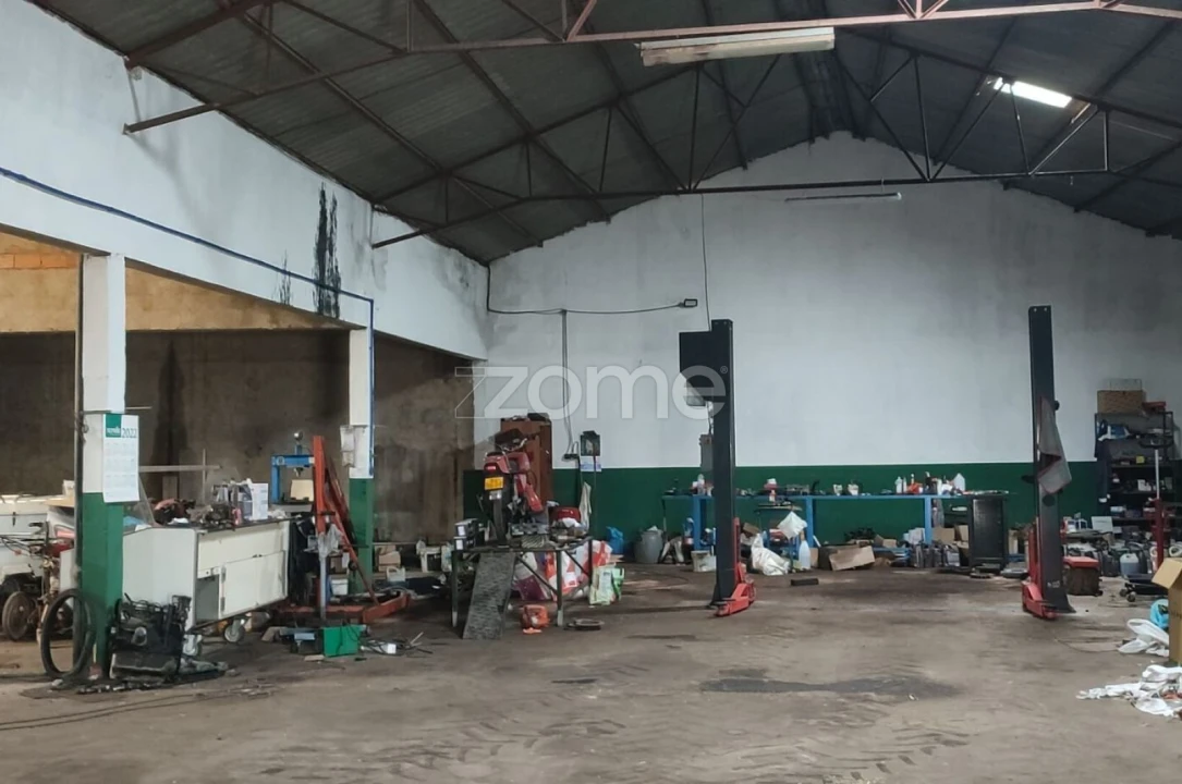 Terreno Comércio / Armazém para Venda em Ferreira do Alentejo e Canhestros Foto 6