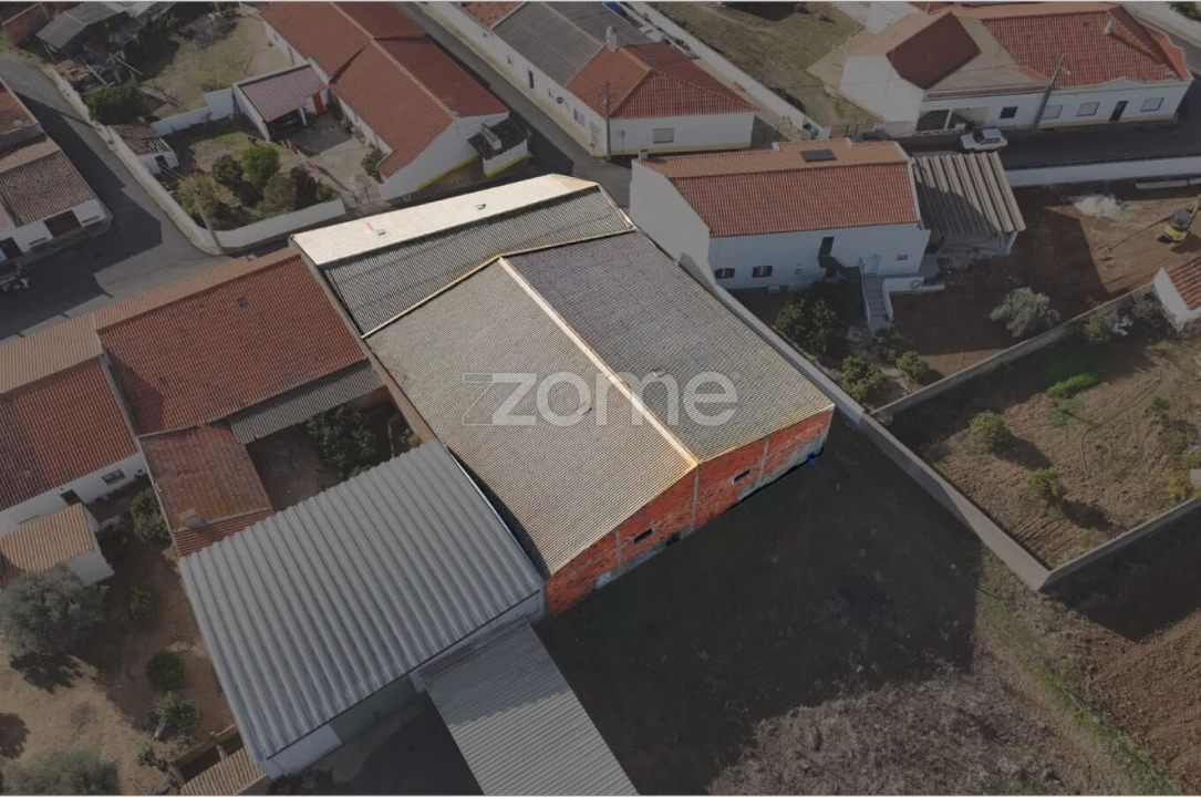 Terreno Comércio / Armazém para Venda em Ferreira do Alentejo e Canhestros Foto 5