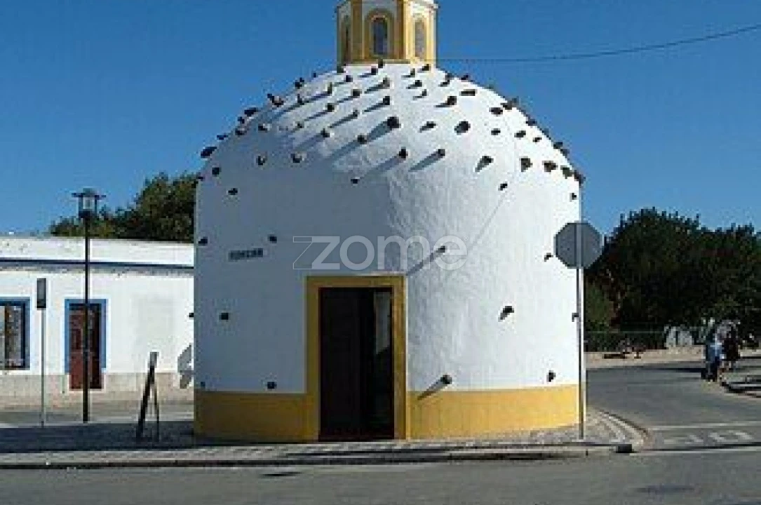 Terreno Comércio / Armazém para Venda em Ferreira do Alentejo e Canhestros Foto 4