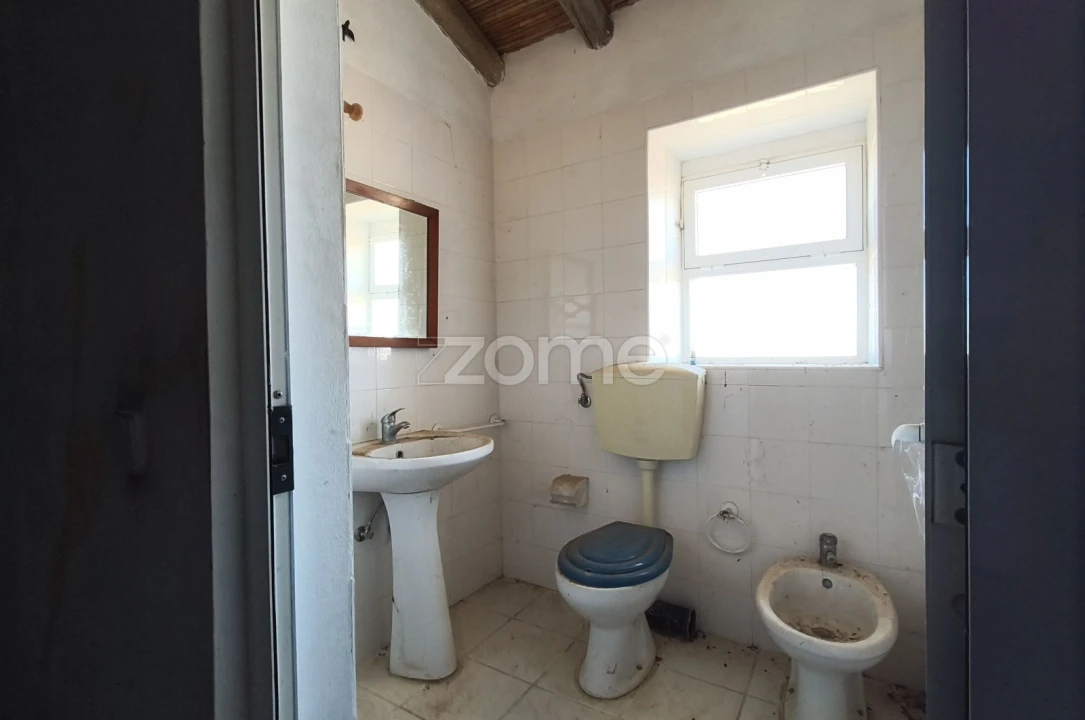 Moradia T2 para Venda em São João dos Caldeireiros Foto 13