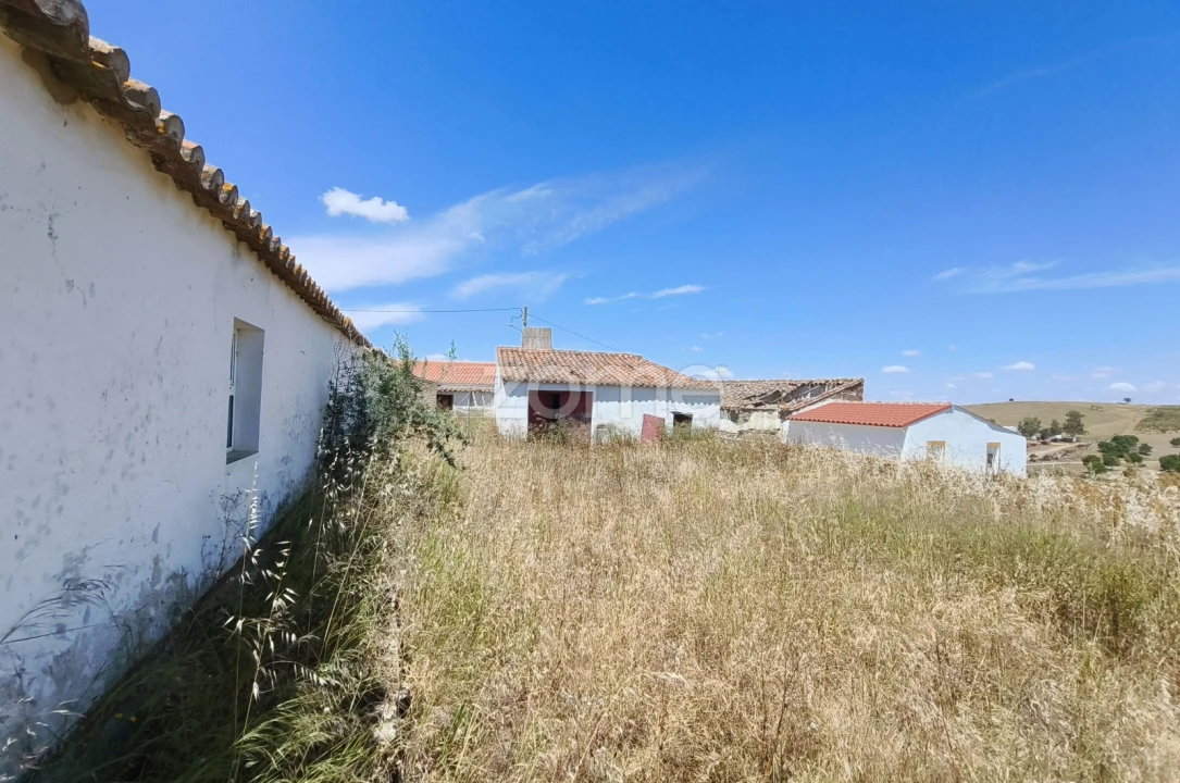 Moradia T2 para Venda em São João dos Caldeireiros Foto 23