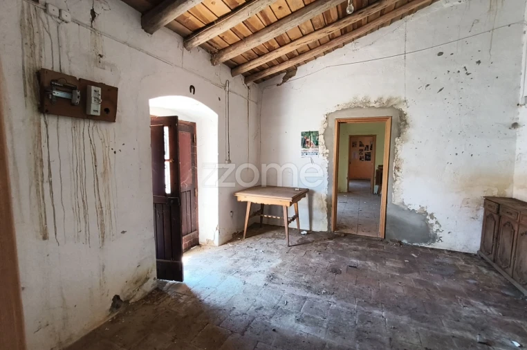 Moradia T2 para Venda em São João dos Caldeireiros Foto 5