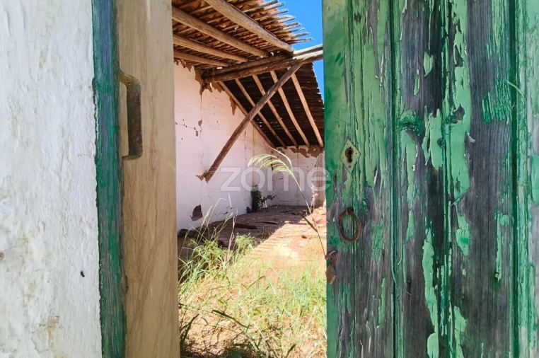 Moradia T2 para Venda em São João dos Caldeireiros Foto 17