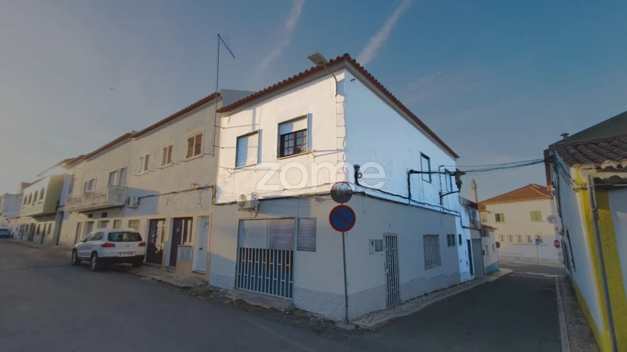 Moradia T2 para Venda em Ferreira do Alentejo e Canhestros