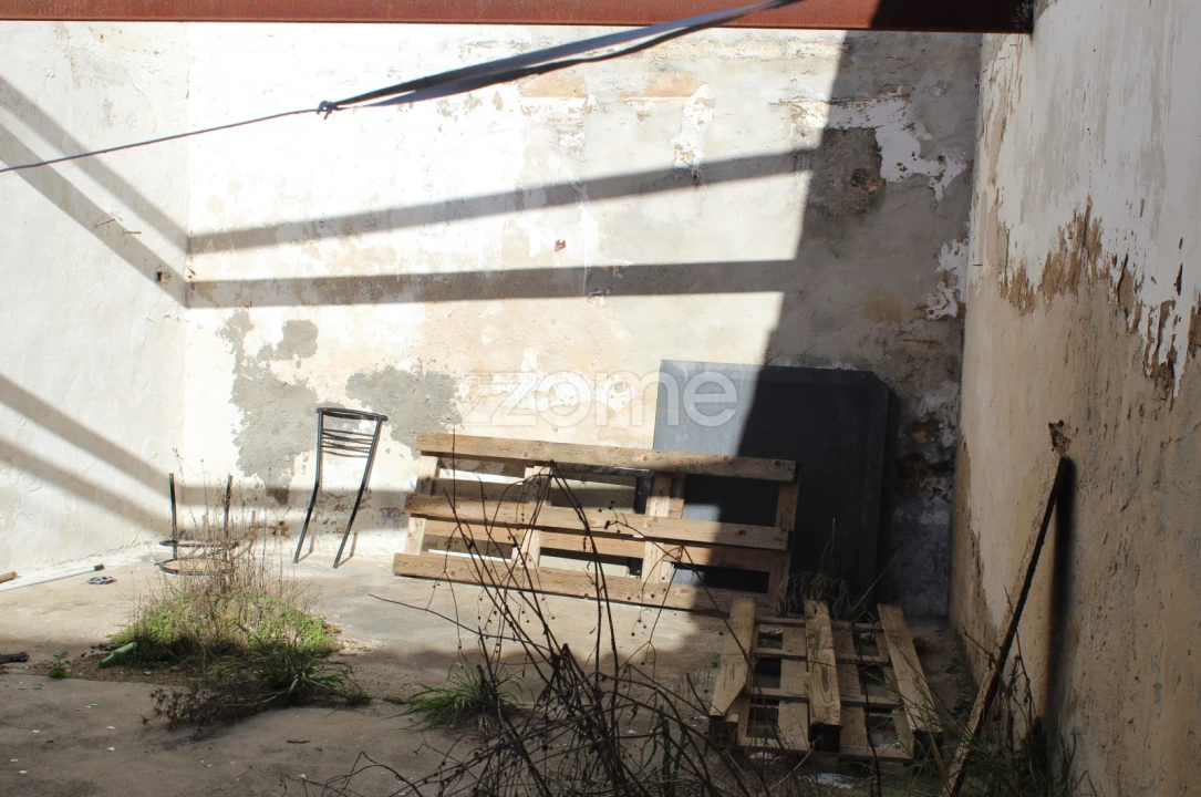 Garagem para Venda em Beja (Santiago Maior e São João Baptista) Foto 5
