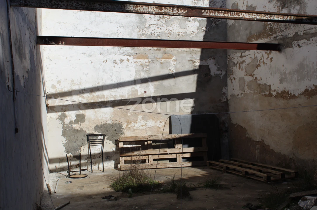 Garagem para Venda em Beja (Santiago Maior e São João Baptista) Foto 7