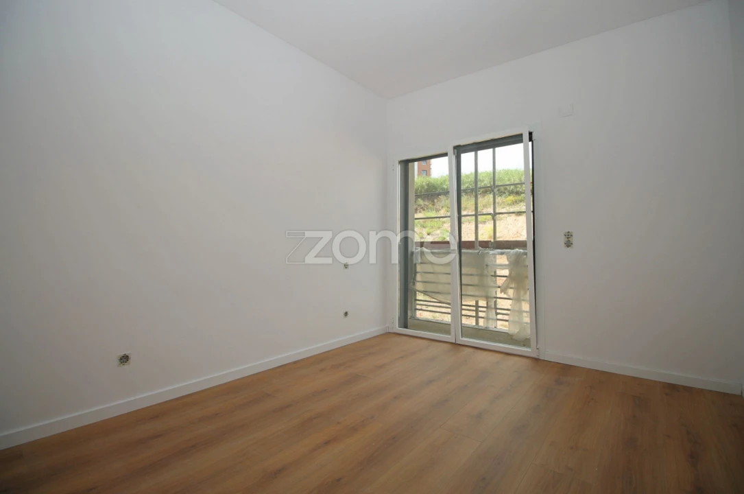 Apartamento T3 para Venda em Odivelas Foto 11