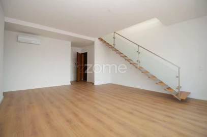 Apartamento T4 para Venda em Odivelas