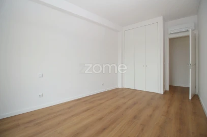 Apartamento T4 para Venda em Odivelas