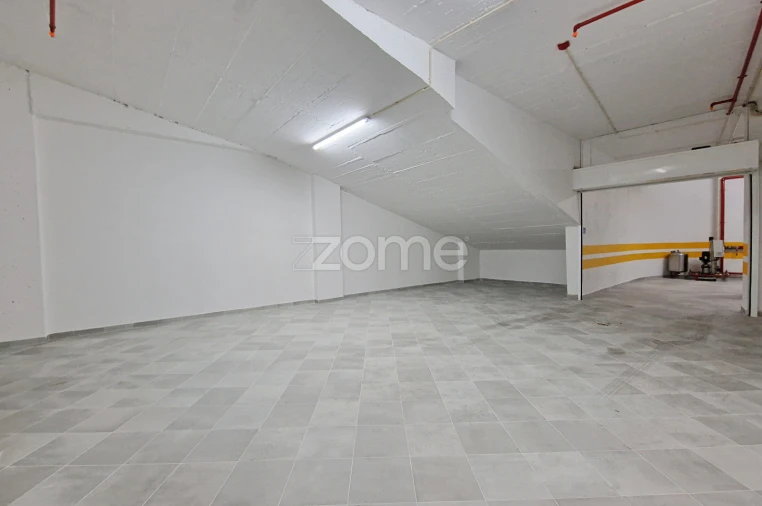 Apartamento T4 para Venda em Odivelas Foto 31