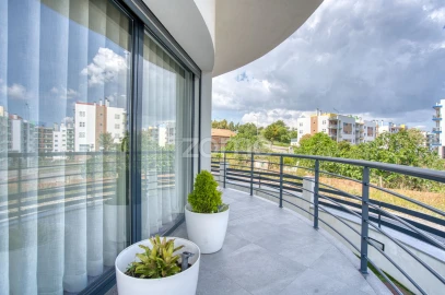 Moradia T4 para Venda em Ramada e Caneças