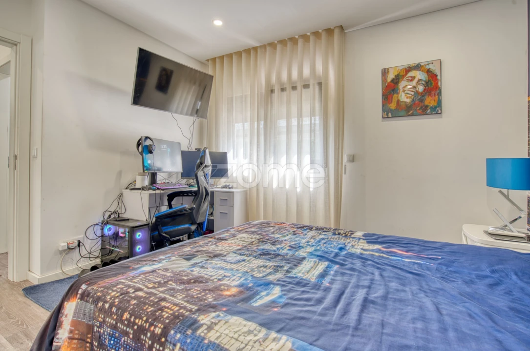 Moradia T4 para Venda em Ramada e Caneças Foto 31