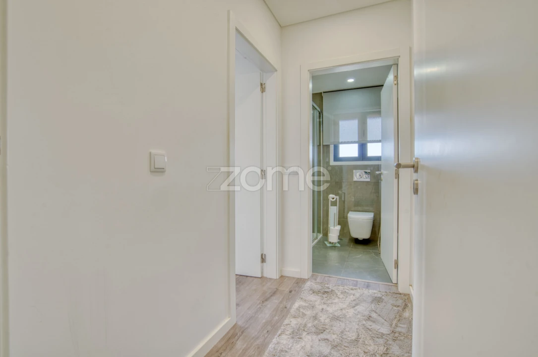 Moradia T4 para Venda em Ramada e Caneças Foto 44