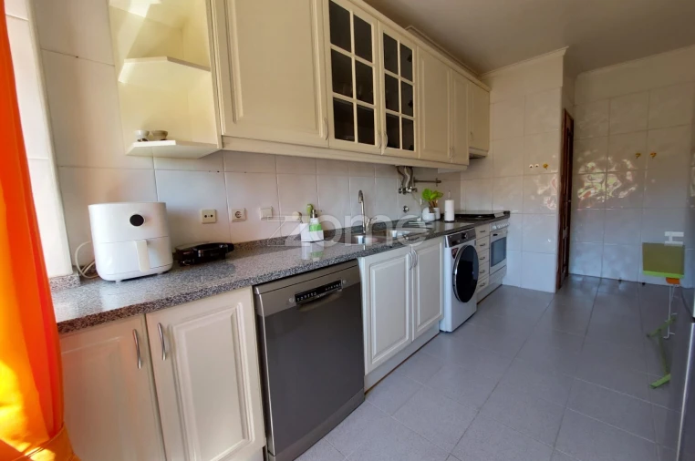 Apartamento T2 para Arrendamento em Odivelas Foto 2