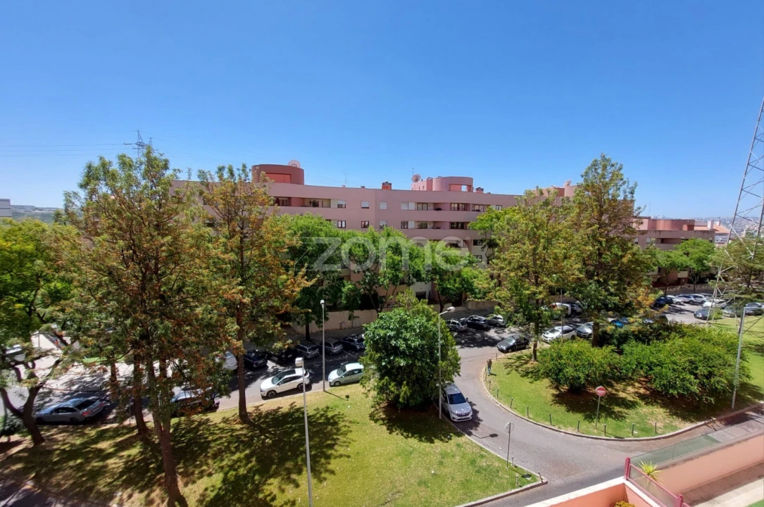 Apartamento T2 para Arrendamento em Odivelas Foto 19