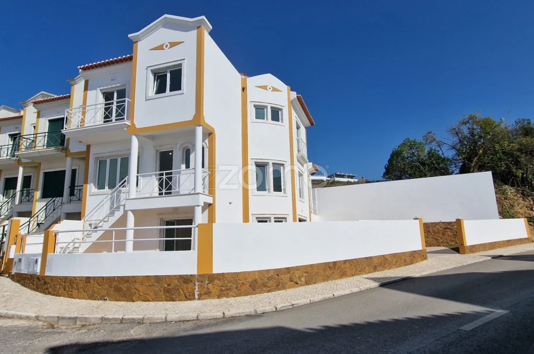 Moradia T4 para Venda em Ericeira Foto 3