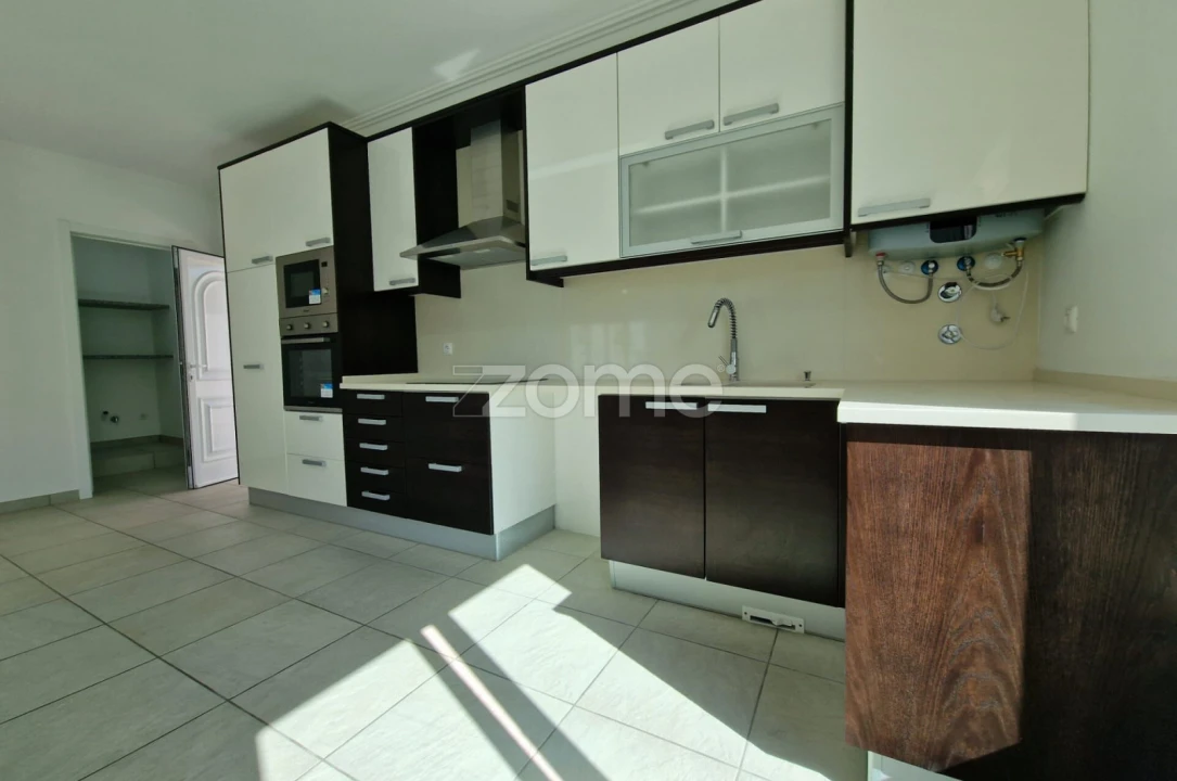 Moradia T4 para Venda em Ericeira Foto 2