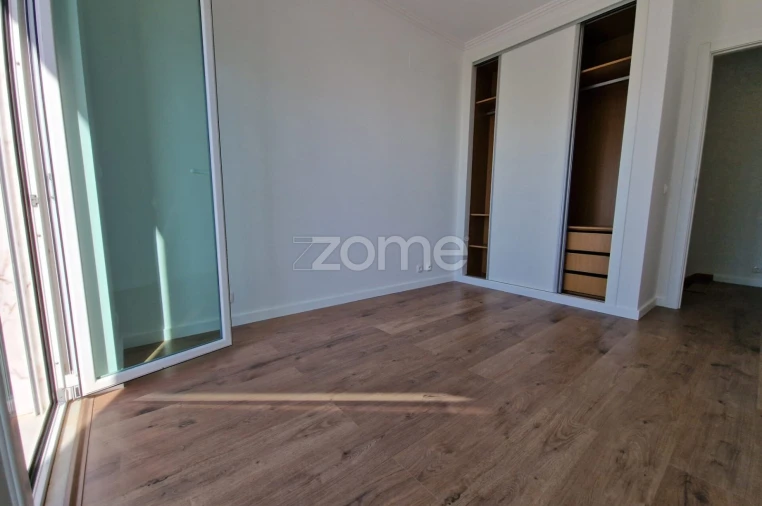 Moradia T4 para Venda em Ericeira Foto 31