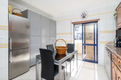Apartamento T2 para Venda em Moita