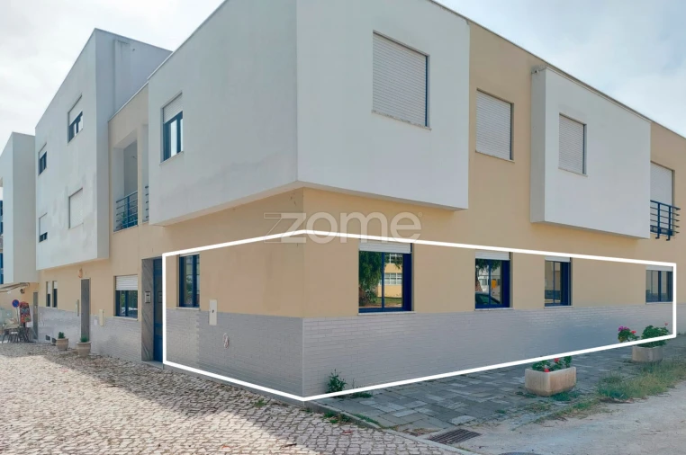 Apartamento T2 para Venda em Moita Foto 22