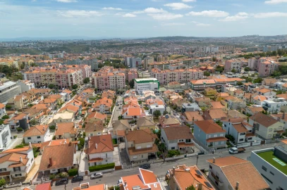Apartamento T4 para Venda em Ramada e Caneças