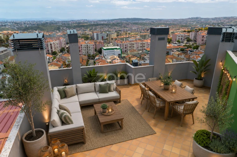 Apartamento T4 para Venda em Ramada e Caneças Foto 40