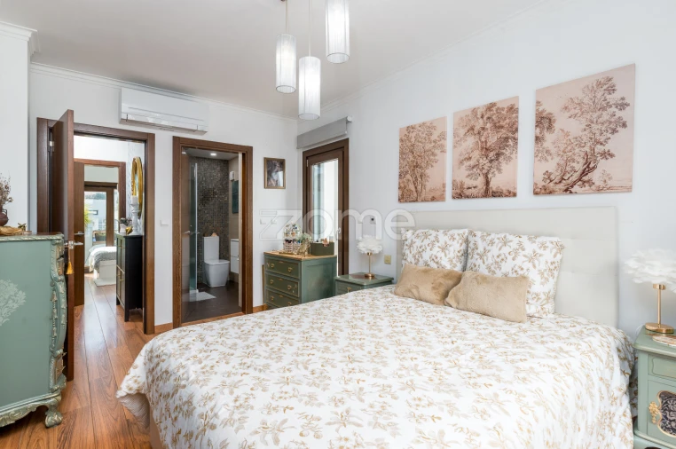 Apartamento T4 para Venda em Ramada e Caneças Foto 16