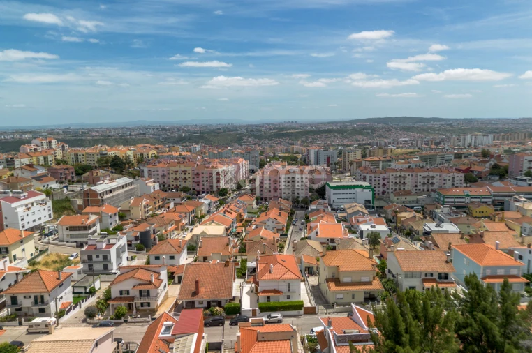 Apartamento T4 para Venda em Ramada e Caneças Foto 60