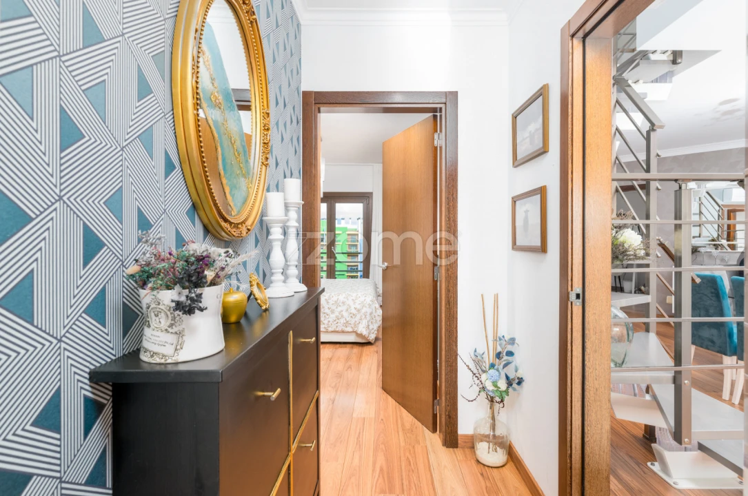 Apartamento T4 para Venda em Ramada e Caneças Foto 34