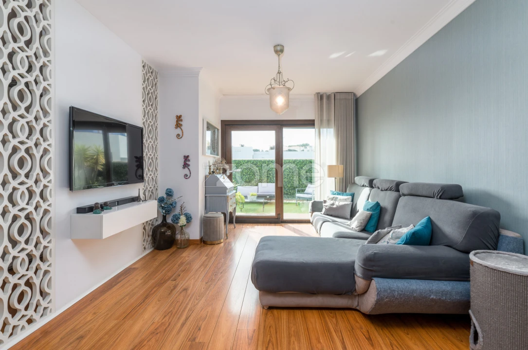 Apartamento T4 para Venda em Ramada e Caneças Foto 4