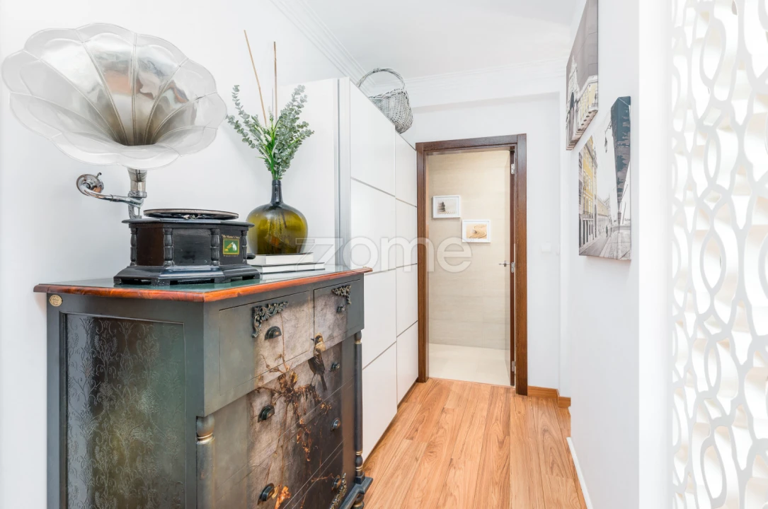 Apartamento T4 para Venda em Ramada e Caneças Foto 31