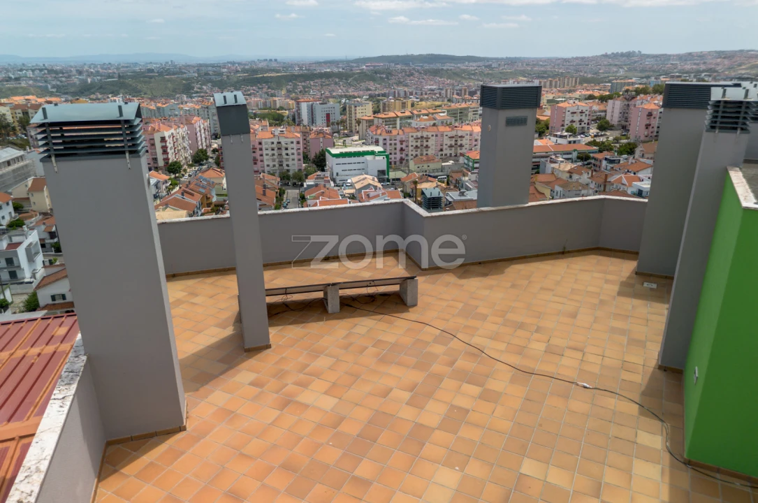 Apartamento T4 para Venda em Ramada e Caneças Foto 41