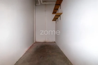 Apartamento T2 para Venda em Loures