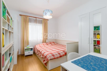 Apartamento T2 para Venda em Loures