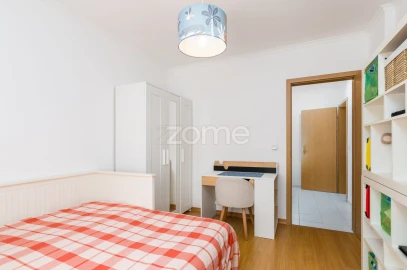 Apartamento T2 para Venda em Loures