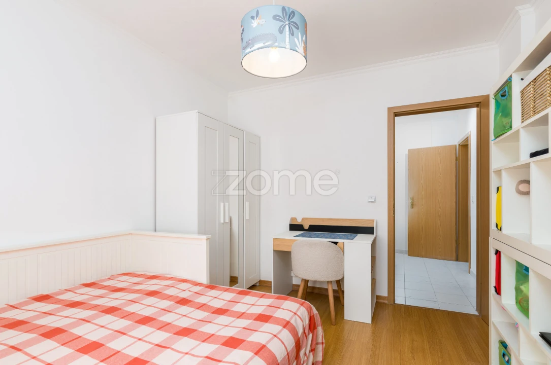 Apartamento T2 para Venda em Loures Foto 10