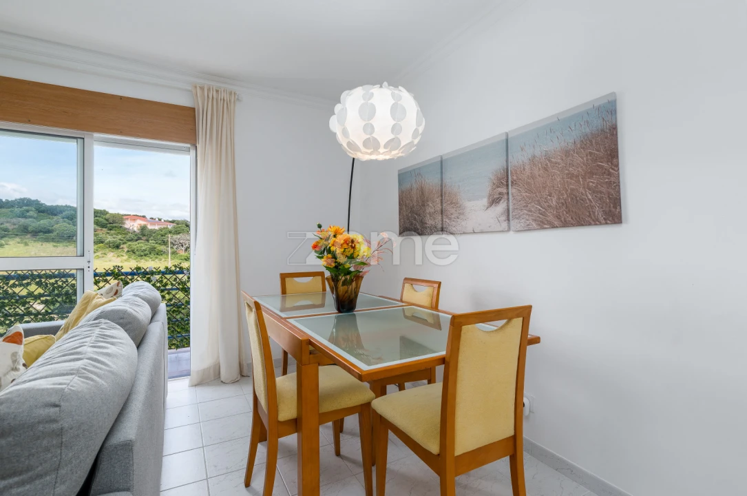 Apartamento T2 para Venda em Loures Foto 4