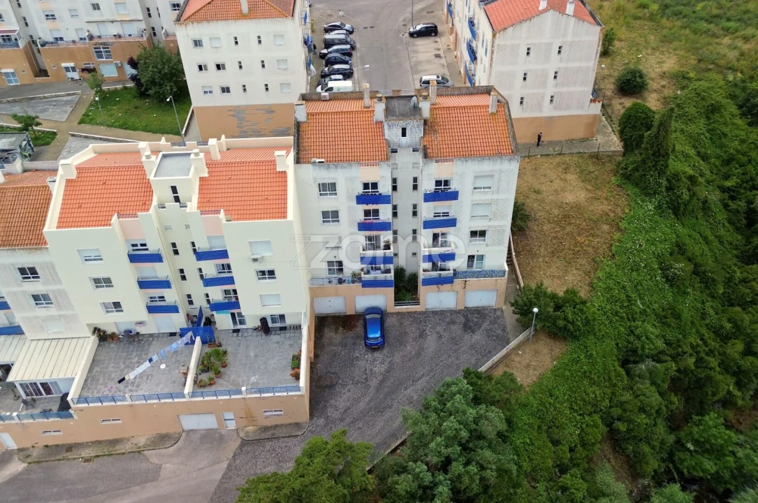 Apartamento T2 para Venda em Loures Foto 32