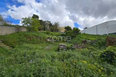 Terreno para Venda em Almargem do Bispo, Pêro Pinheiro e Montelavar