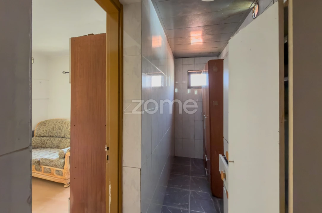 Moradia T2 para Venda em Ramada e Caneças Foto 16