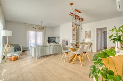 Apartamento T3 para Venda em Malveira e São Miguel de Alcainça