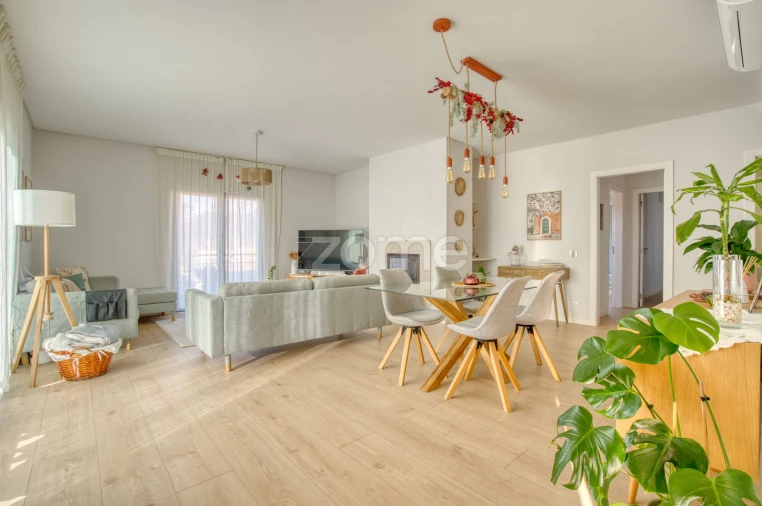 Apartamento T3 para Venda em Malveira e São Miguel de Alcainça